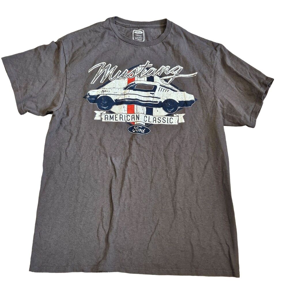 Ford Motor Company American Classic Mustang Short Sleeve T-Shirt Size Large